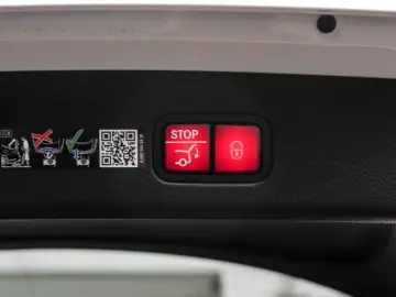 MERCEDES-BENZ GLC 300 4M AMG-Sport Pano Technik AHK Burm 360