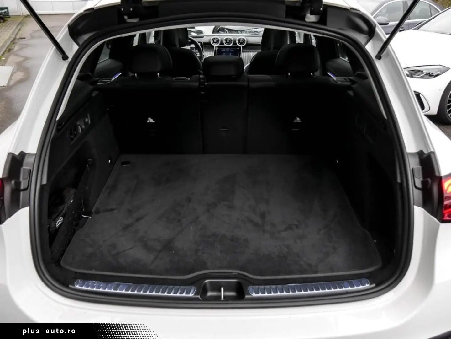 MERCEDES-BENZ GLC 300 4M AMG-Sport Pano Technik AHK Burm 360