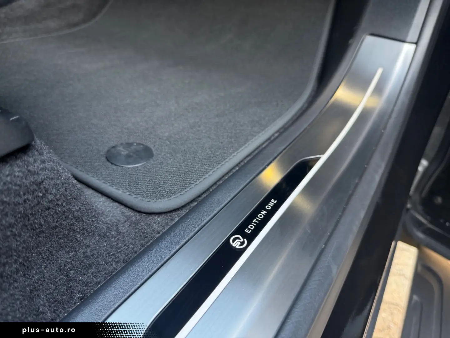 LAND ROVER RANGE ROVER SPORT SV EDITION ONE VOLL CARBON