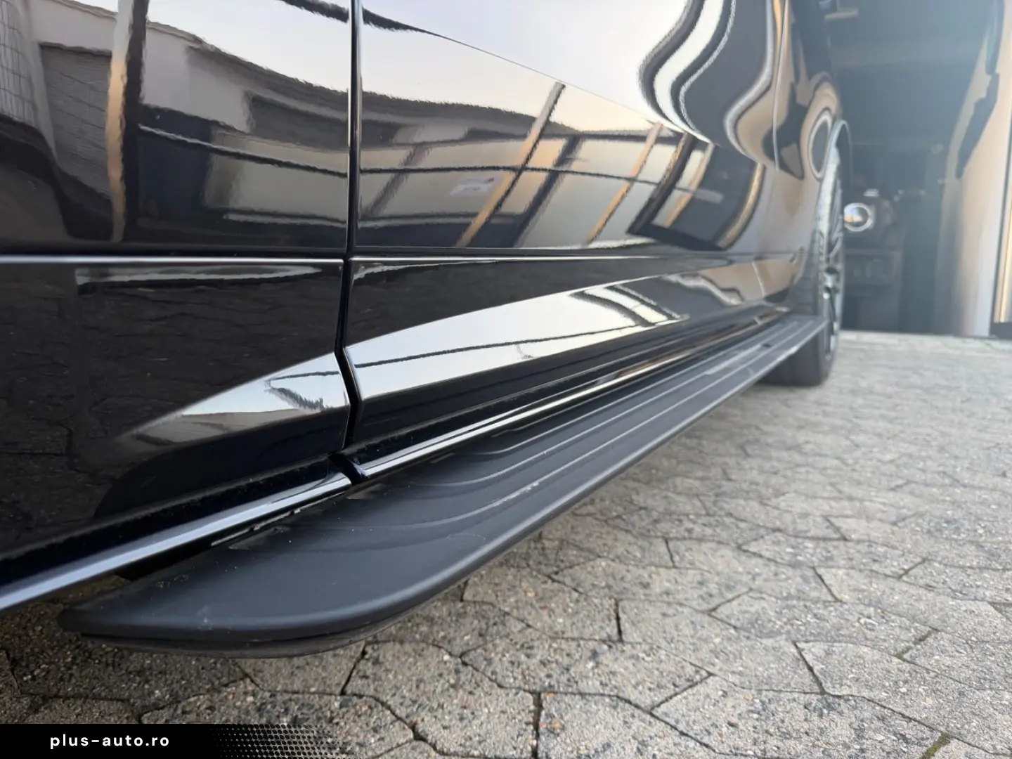 LAND ROVER RANGE ROVER SPORT SV EDITION ONE VOLL CARBON