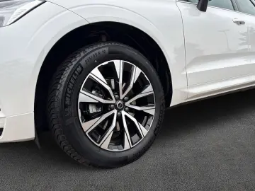 VOLVO XC60 B5 B AWD Core