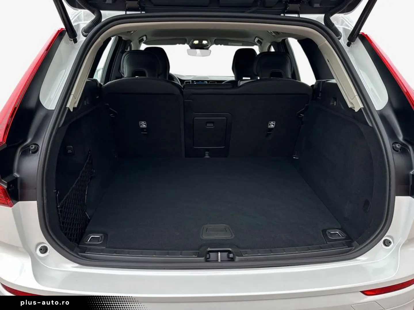 VOLVO XC60 B5 B AWD Core