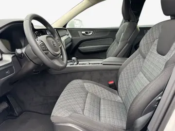 VOLVO XC60 B5 B AWD Core