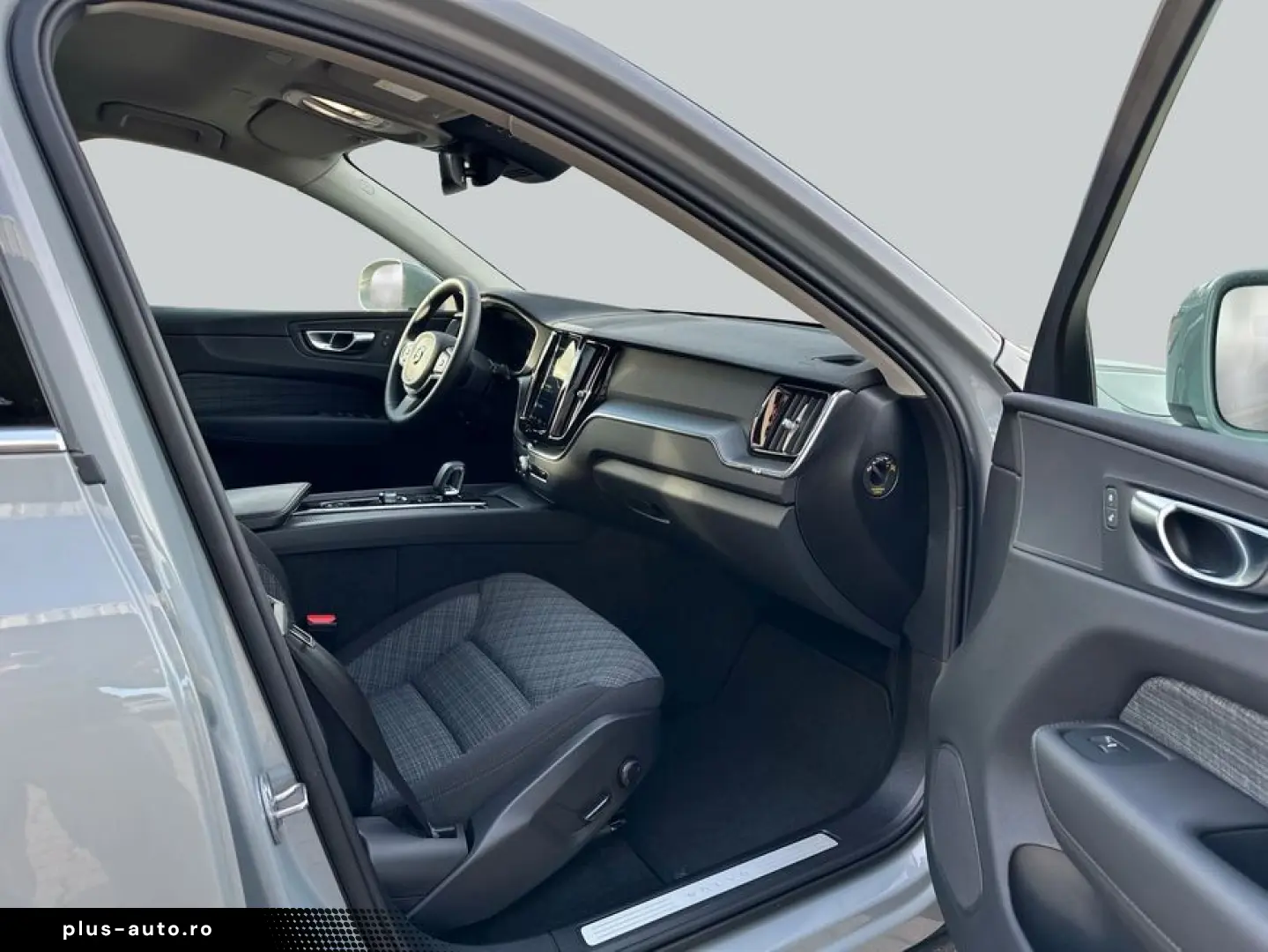 VOLVO XC60 B5 B AWD Core