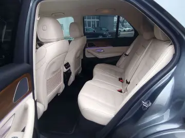 MERCEDES-BENZ GLE 400d 4Matic AMG-Line Night-Paket