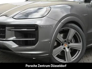 PORSCHE Cayenne E-Hybrid BOSE Panorama Sportabgasanlage
