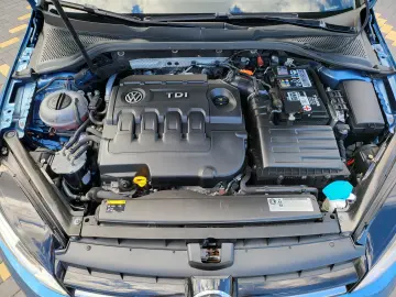 Volkswagen Golf VII  2.0TDI
