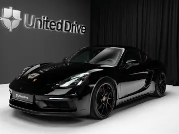 PORSCHE Cayman GTS 4.0