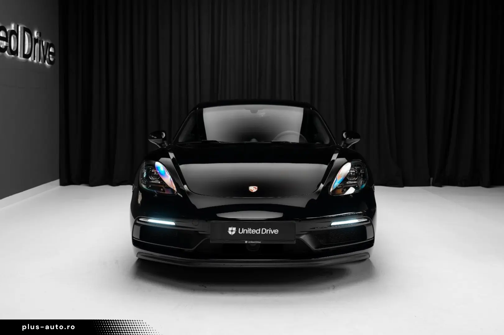 PORSCHE Cayman GTS 4.0