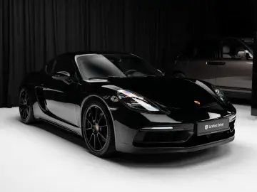 PORSCHE Cayman GTS 4.0