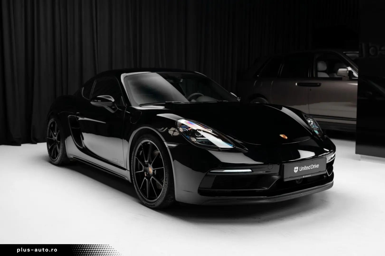 PORSCHE Cayman GTS 4.0