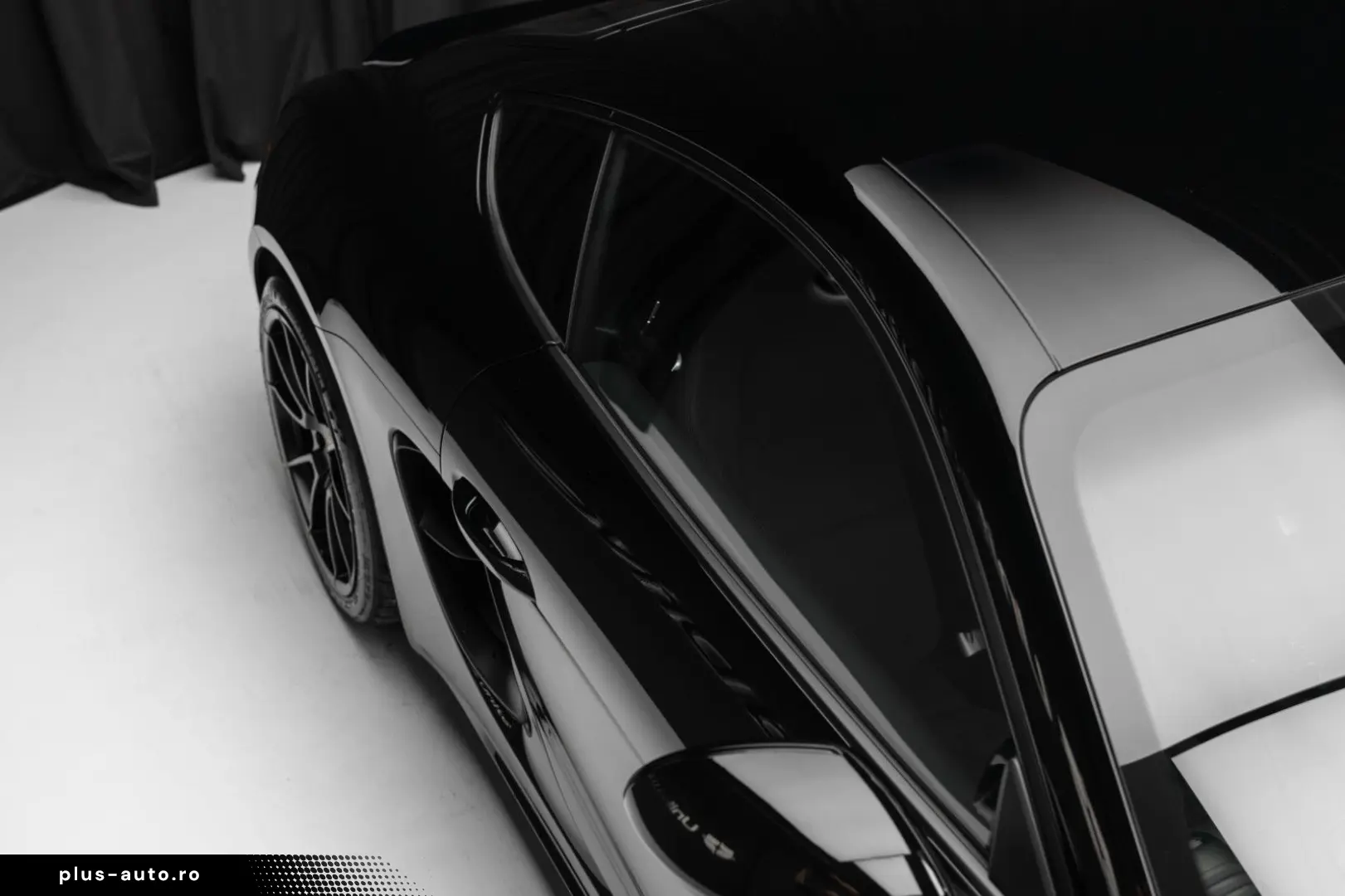 PORSCHE Cayman GTS 4.0