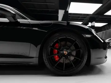 PORSCHE Cayman GTS 4.0