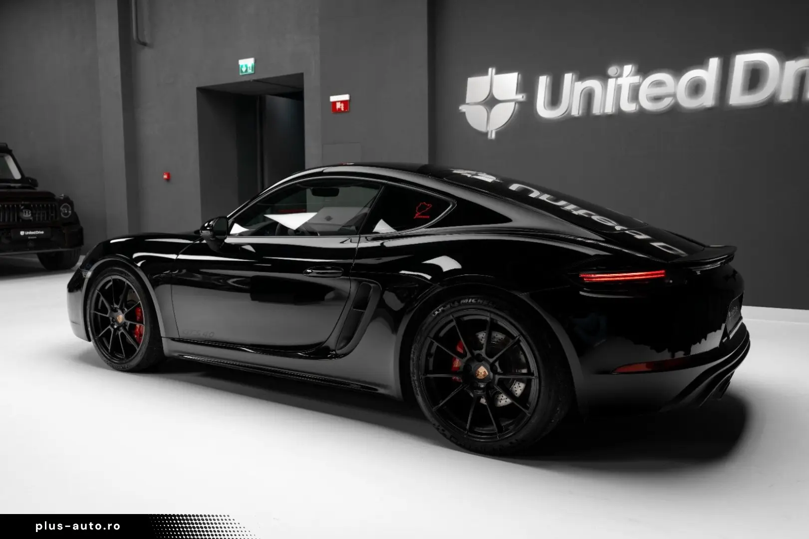 PORSCHE Cayman GTS 4.0