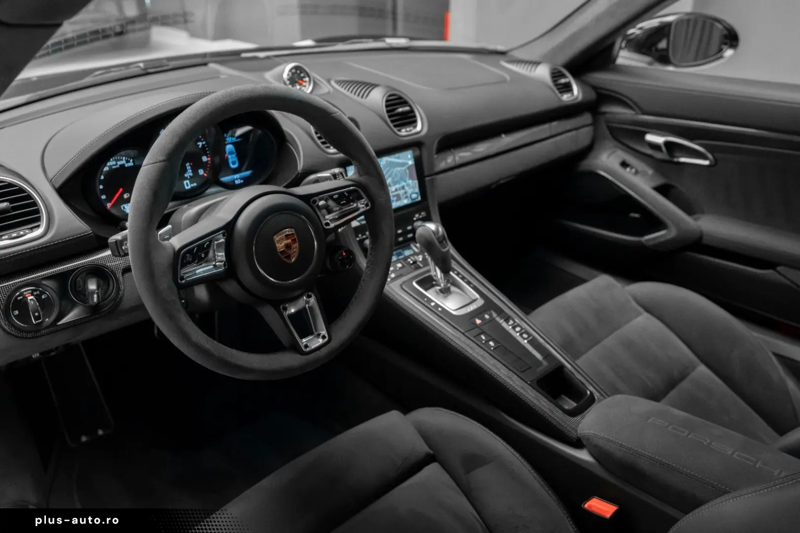 PORSCHE Cayman GTS 4.0