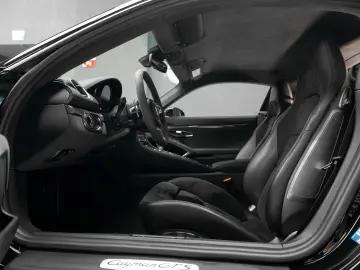 PORSCHE Cayman GTS 4.0