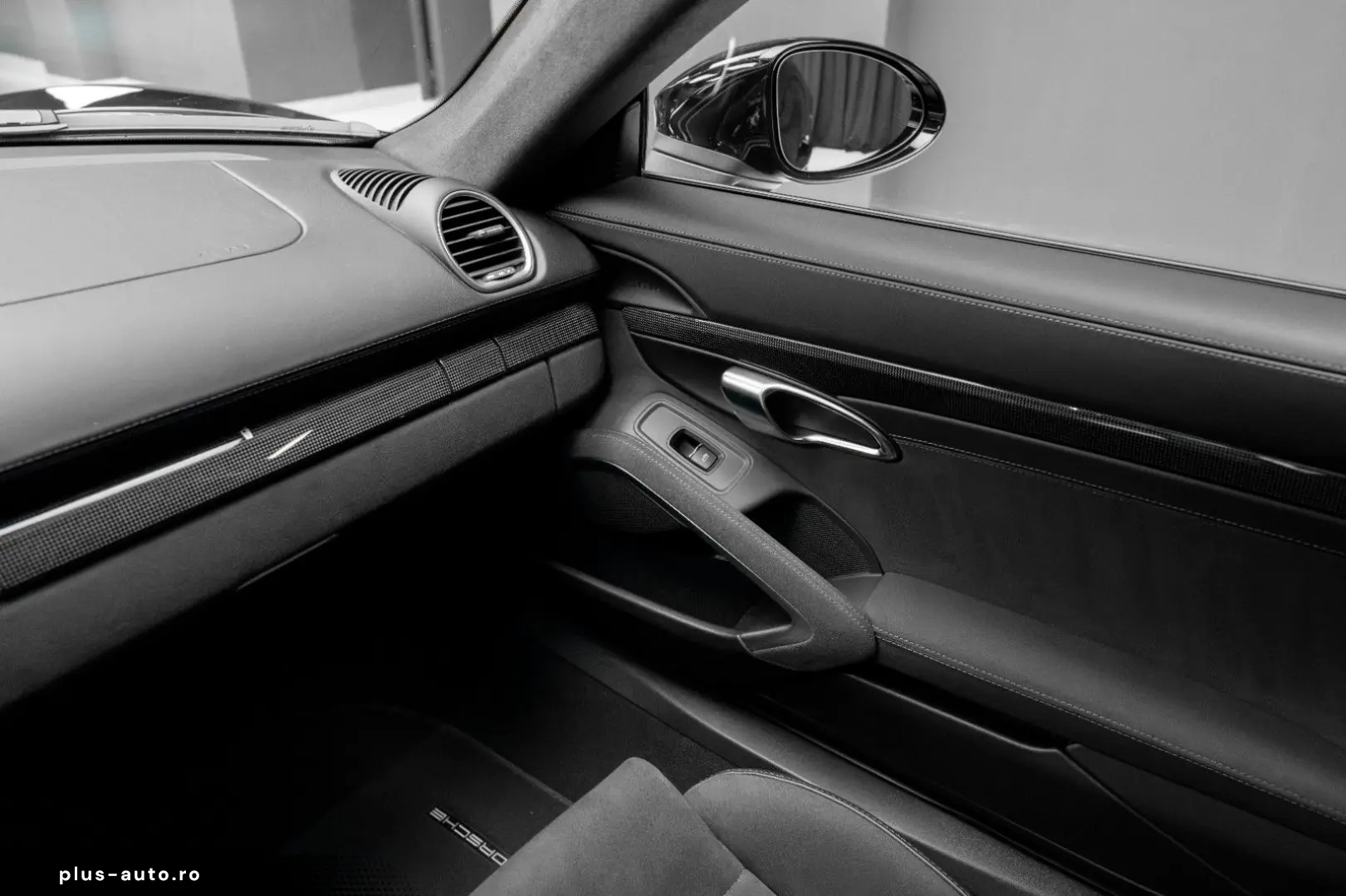 PORSCHE Cayman GTS 4.0