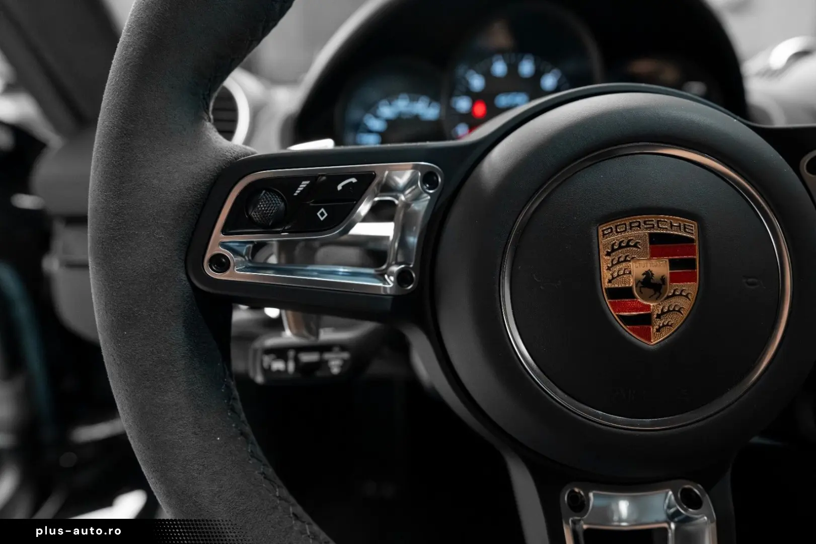 PORSCHE Cayman GTS 4.0