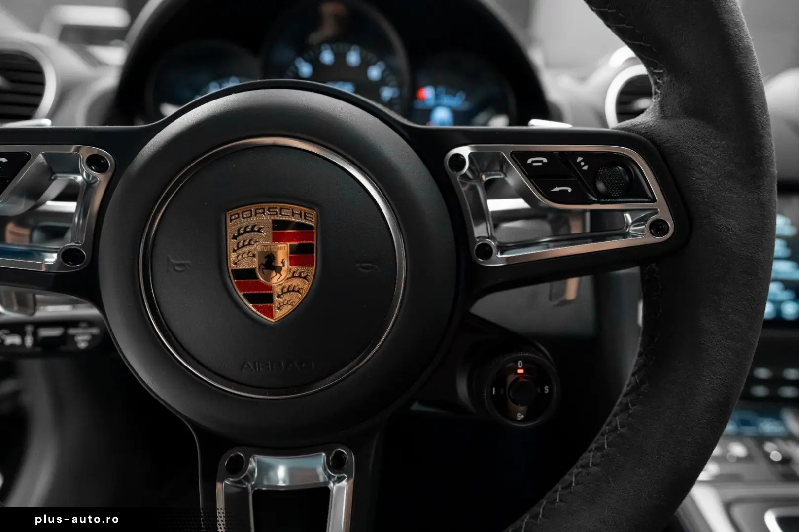 PORSCHE Cayman GTS 4.0