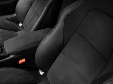 PORSCHE Cayman GTS 4.0