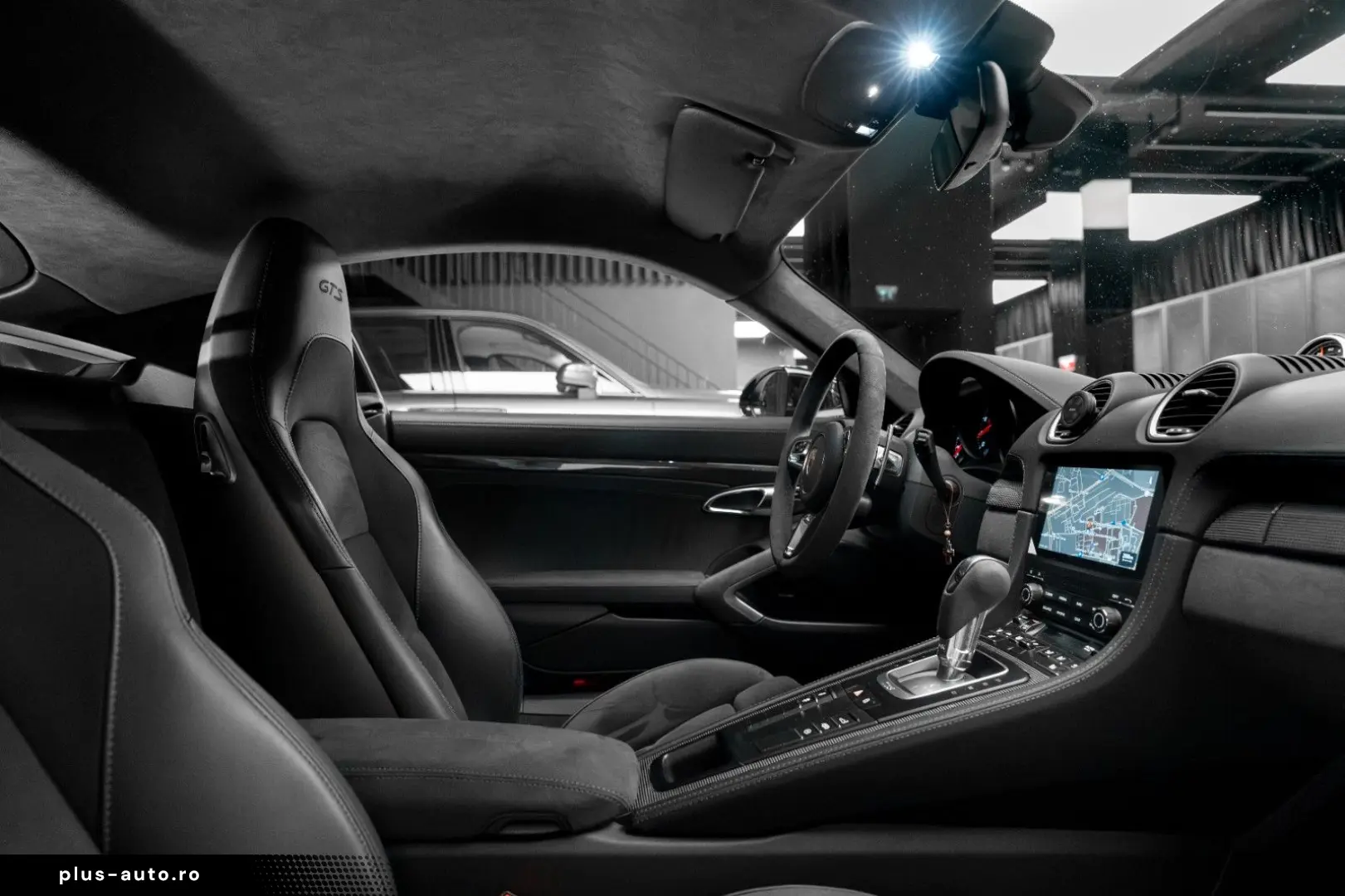 PORSCHE Cayman GTS 4.0