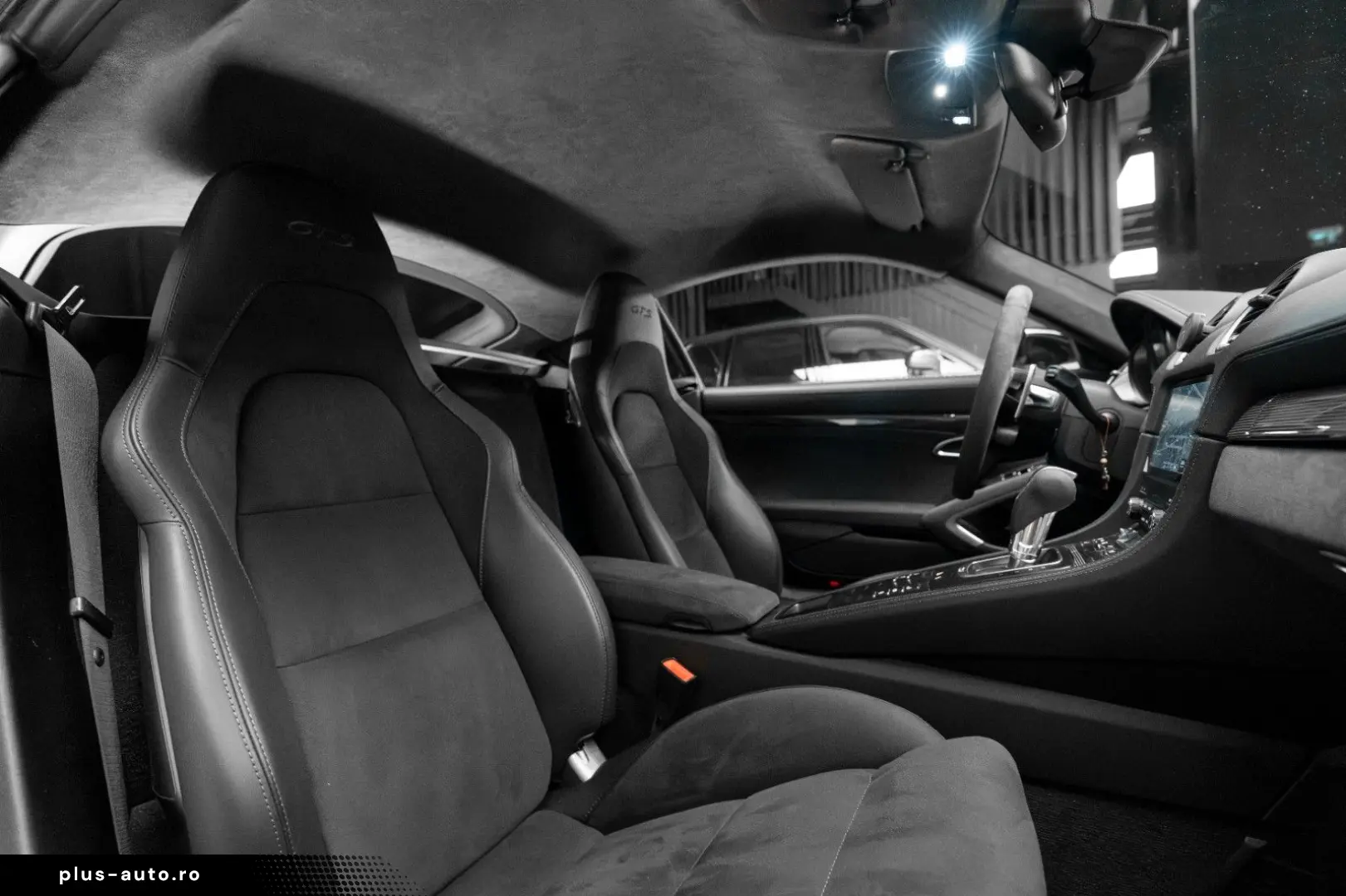 PORSCHE Cayman GTS 4.0