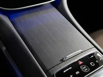 MERCEDES-BENZ EQE 53 AMG 4M  TV PASS-DISP HUD 360 55&hellip;