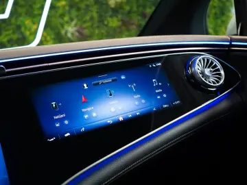 MERCEDES-BENZ EQE 53 AMG 4M  TV PASS-DISP HUD 360 55&hellip;