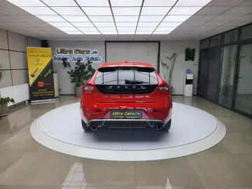 Volvo V40 1.6D2 R-Design