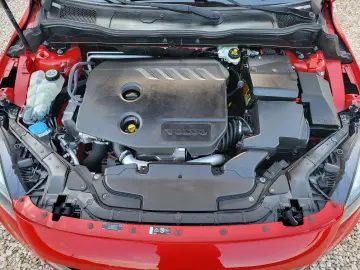 Volvo V40 1.6D2 R-Design