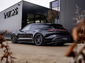 PORSCHE Taycan Sport Turismo - Sport Chrono - Sport Soun