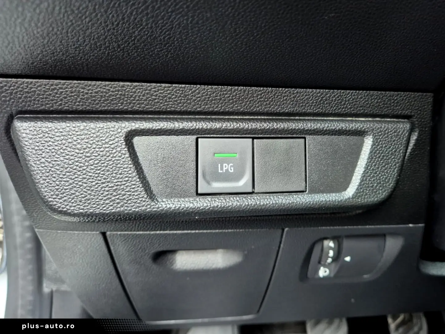 Dacia Logan ECO-G 100 Essential