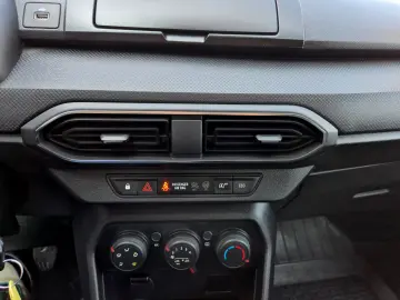 Dacia Logan ECO-G 100 Essential