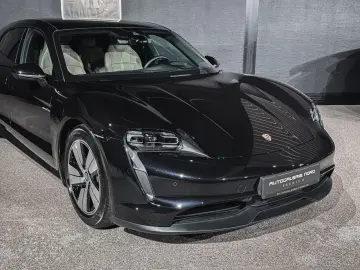 PORSCHE Taycan Sport Turismo Pano  Head-Up  360 Kam Rear