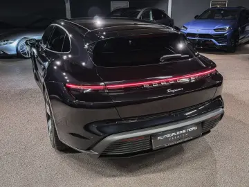 PORSCHE Taycan Sport Turismo Pano  Head-Up  360 Kam Rear