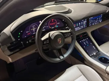 PORSCHE Taycan Sport Turismo Pano  Head-Up  360 Kam Rear