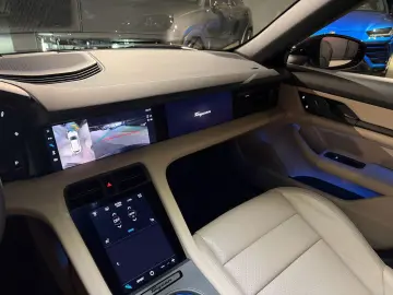 PORSCHE Taycan Sport Turismo Pano  Head-Up  360 Kam Rear