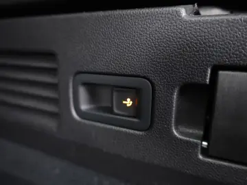 Volkswagen Arteon 2.0 TSI SB Head-Up MatrixLED AHK Pano 20