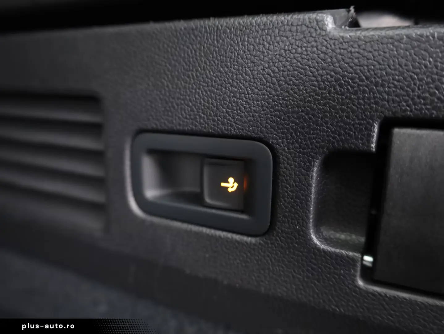 Volkswagen Arteon 2.0 TSI SB Head-Up MatrixLED AHK Pano 20