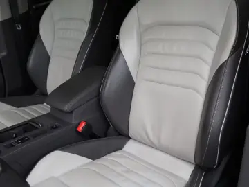 Volkswagen Arteon 2.0 TSI SB Head-Up MatrixLED AHK Pano 20