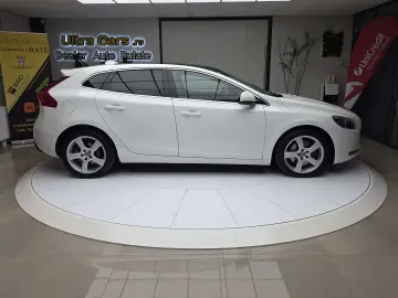 Volvo V40 2.0D3   150 cp