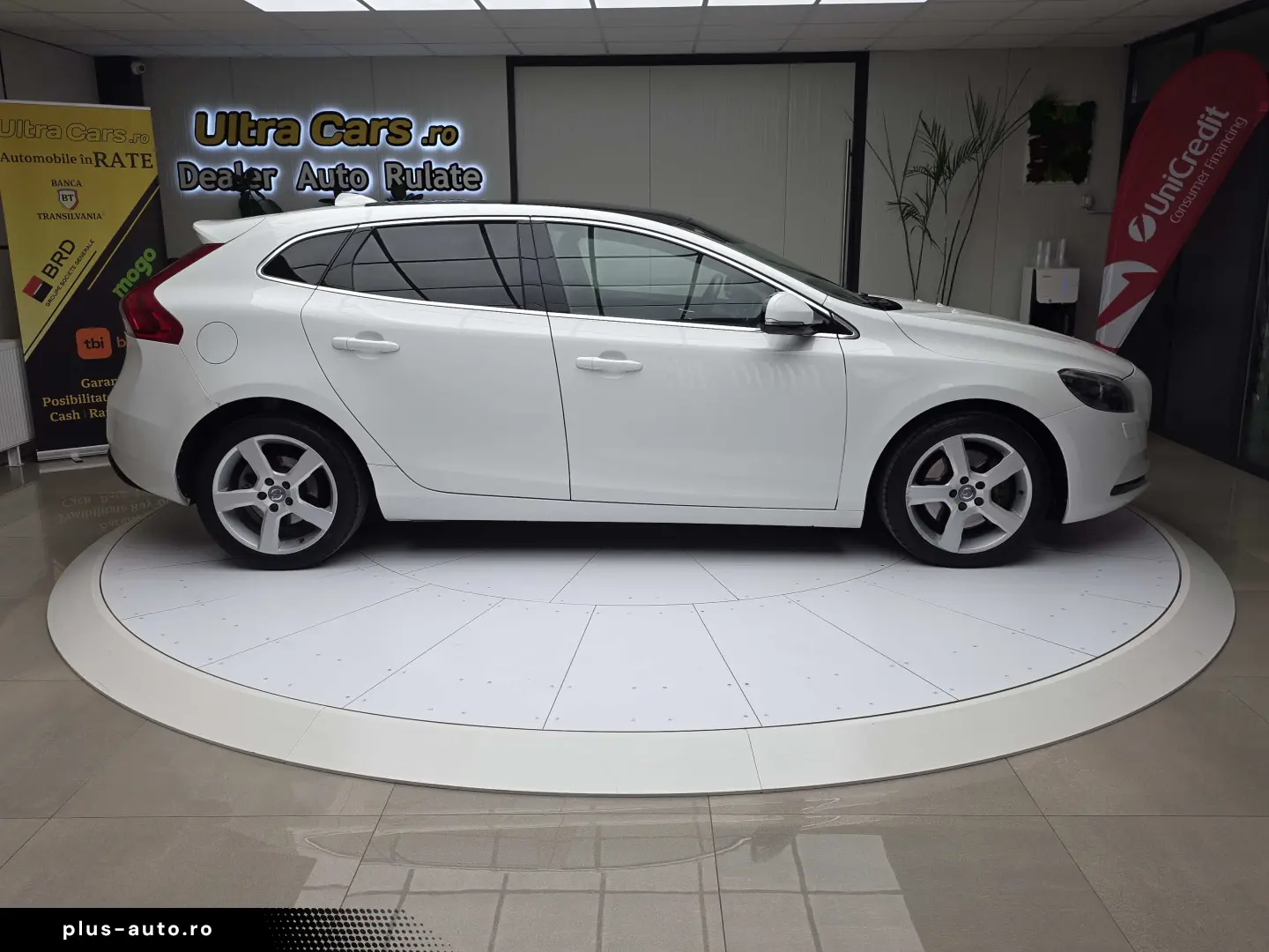 Volvo V40 2.0D3   150 cp