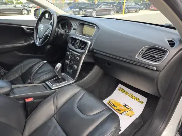 Volvo V40 2.0D3   150 cp
