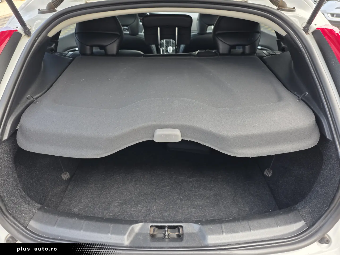 Volvo V40 2.0D3   150 cp