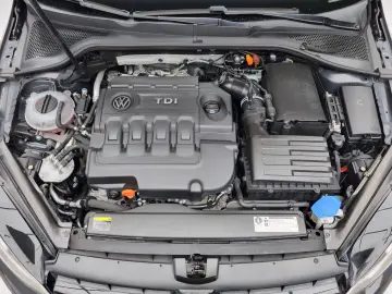 Volkswagen Golf VII 2.0TDI   150cp
