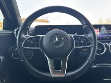 Mercedes-Benz A 180 d 7G-DCT Style