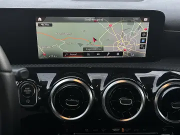 Mercedes-Benz A 180 d 7G-DCT Style