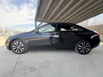 Mercedes-Benz A 180 d 7G-DCT Style