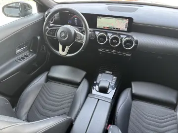 Mercedes-Benz A 180 d 7G-DCT Style