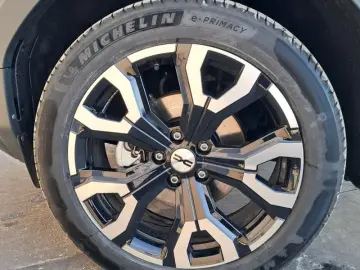 DACIA BIGSTER 1.8 Hybrid 155 Journey